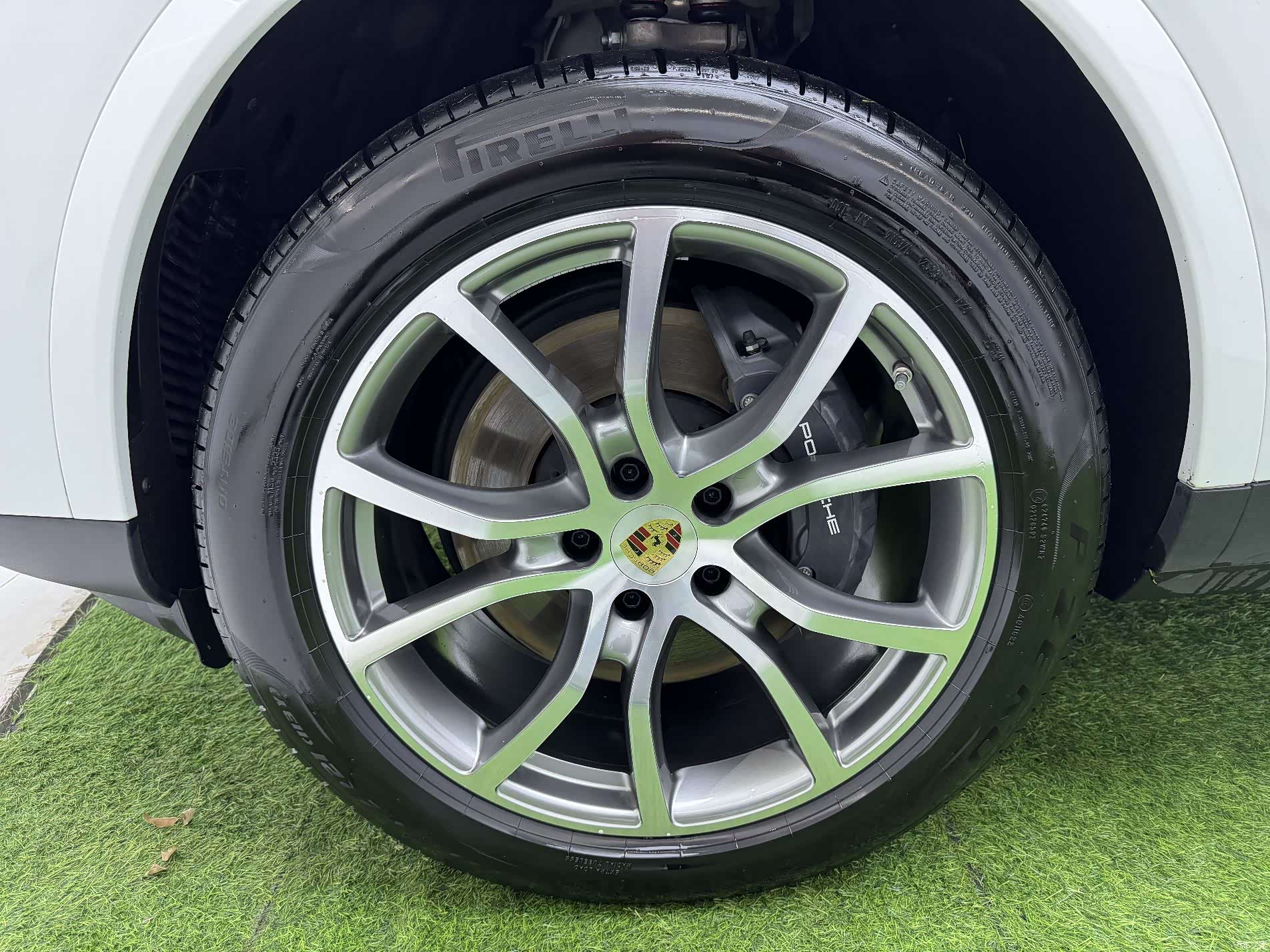 Porsche Cayenne, 2024 25