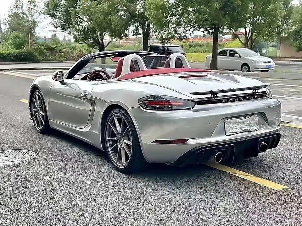 Porsche 718