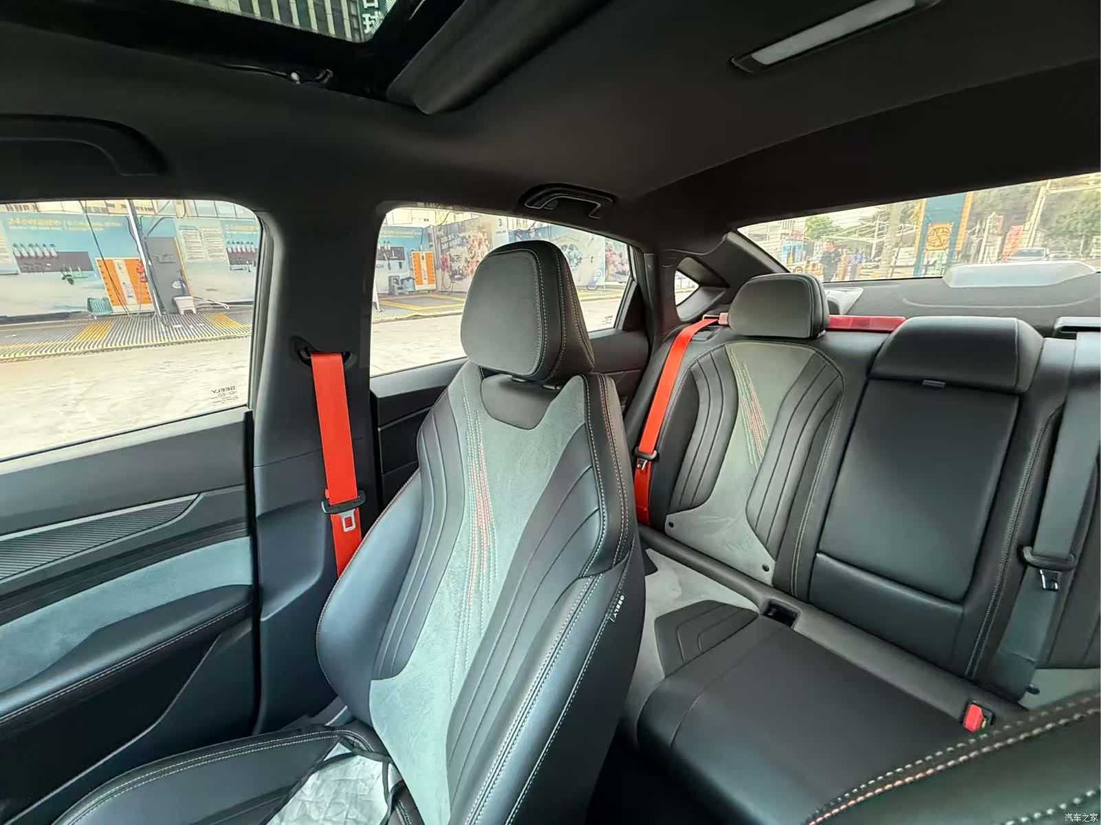 Geely Binray, 2022 9