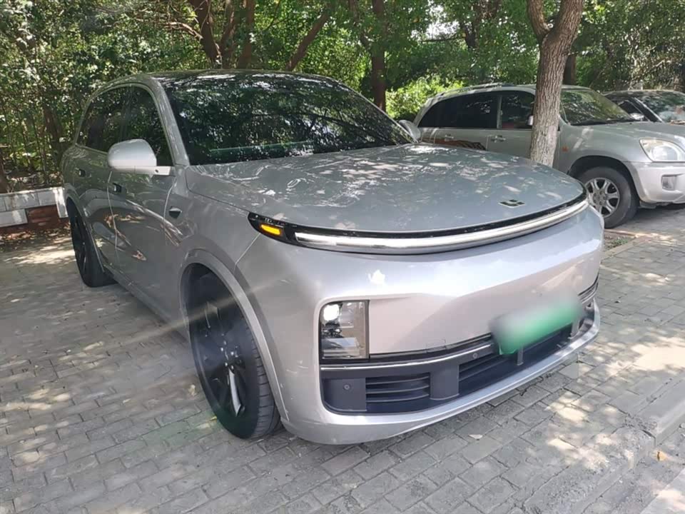 Li Auto Ideal L8
