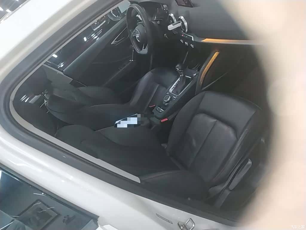 Audi Q2L, 2023 25