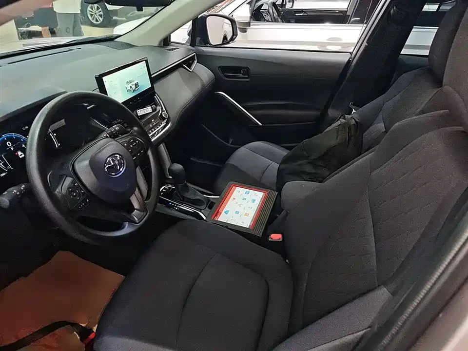 Toyota Corolla Sharp amplifier