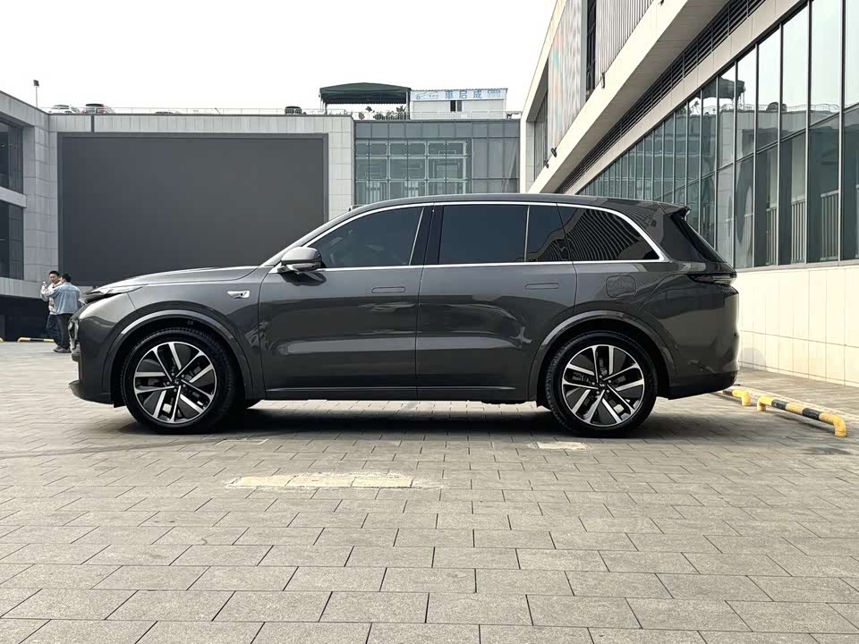 Li Auto Ideal L8