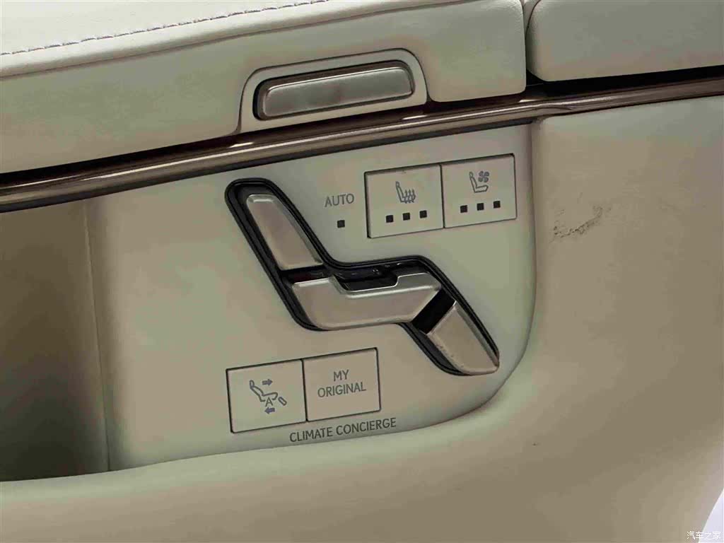 Lexus LM, 2024 12