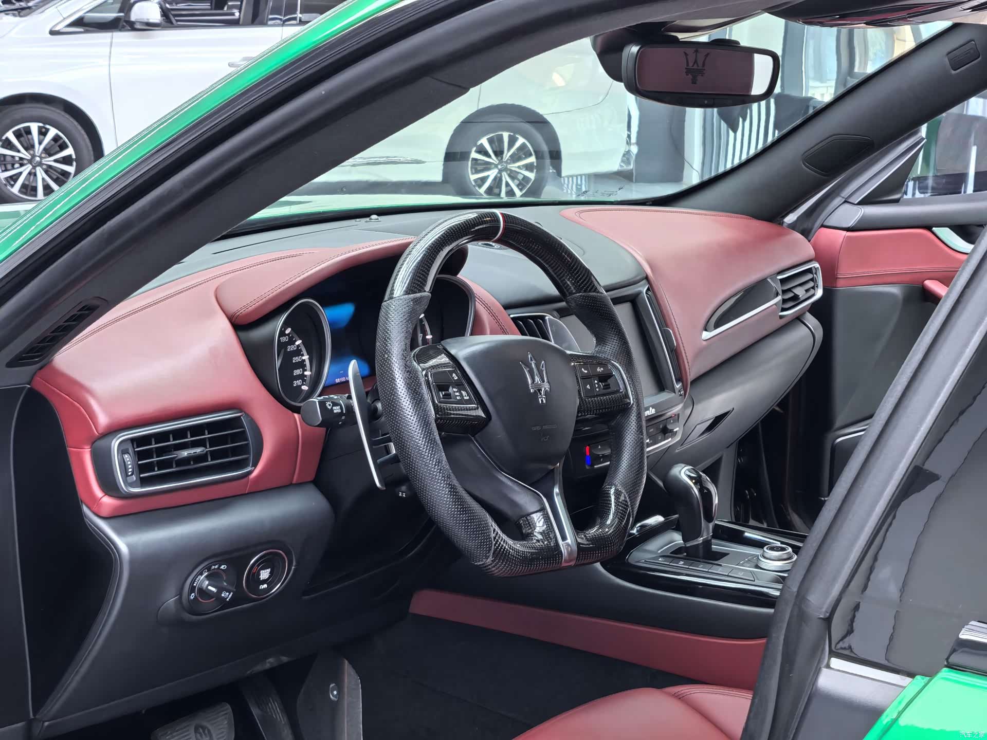 Maserati Levante, 2016 4