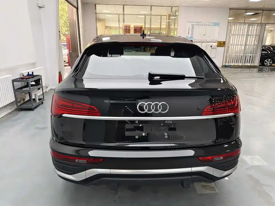 Audi Q5L Sportback