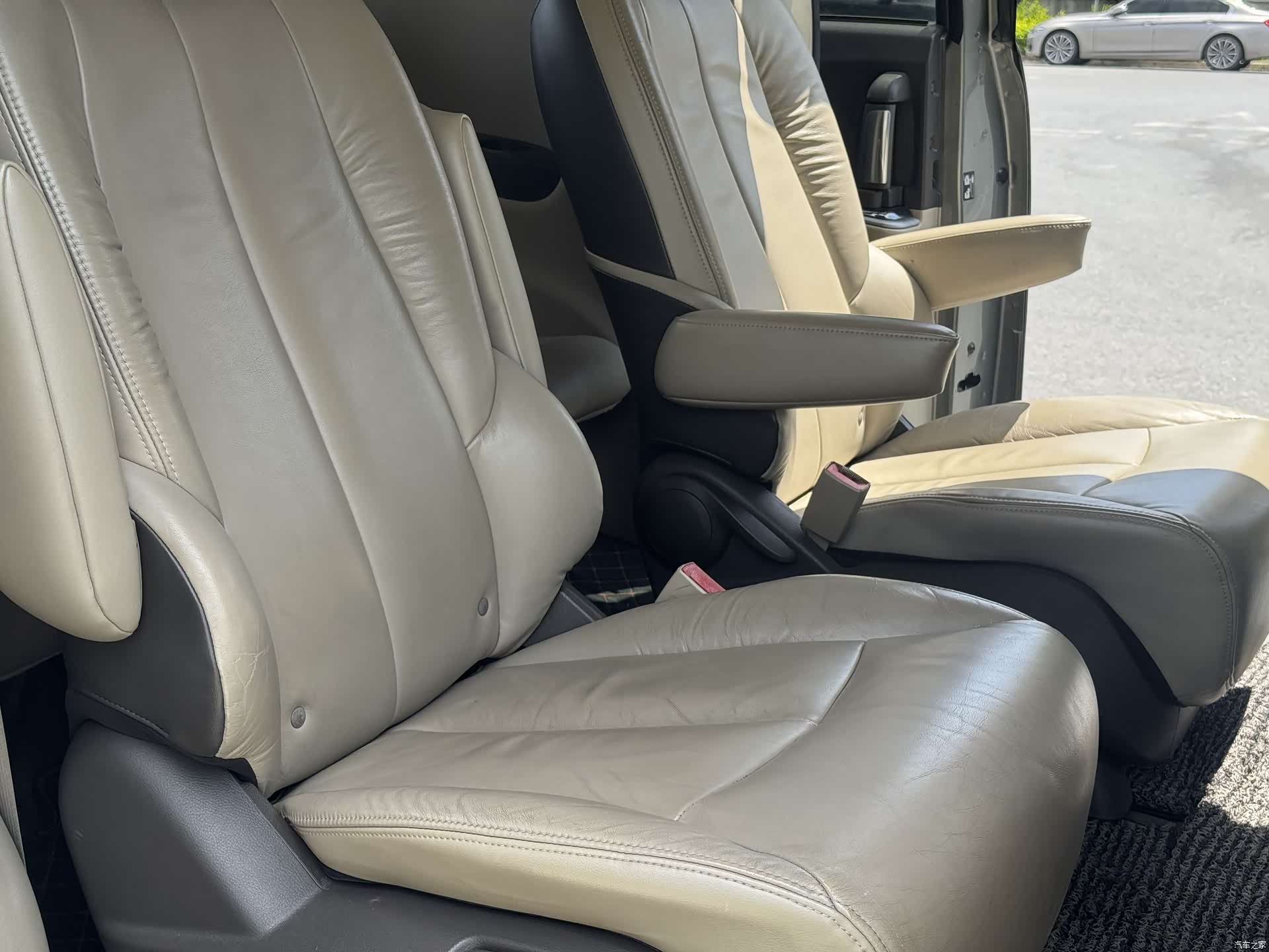 Buick GL8, 2012 20