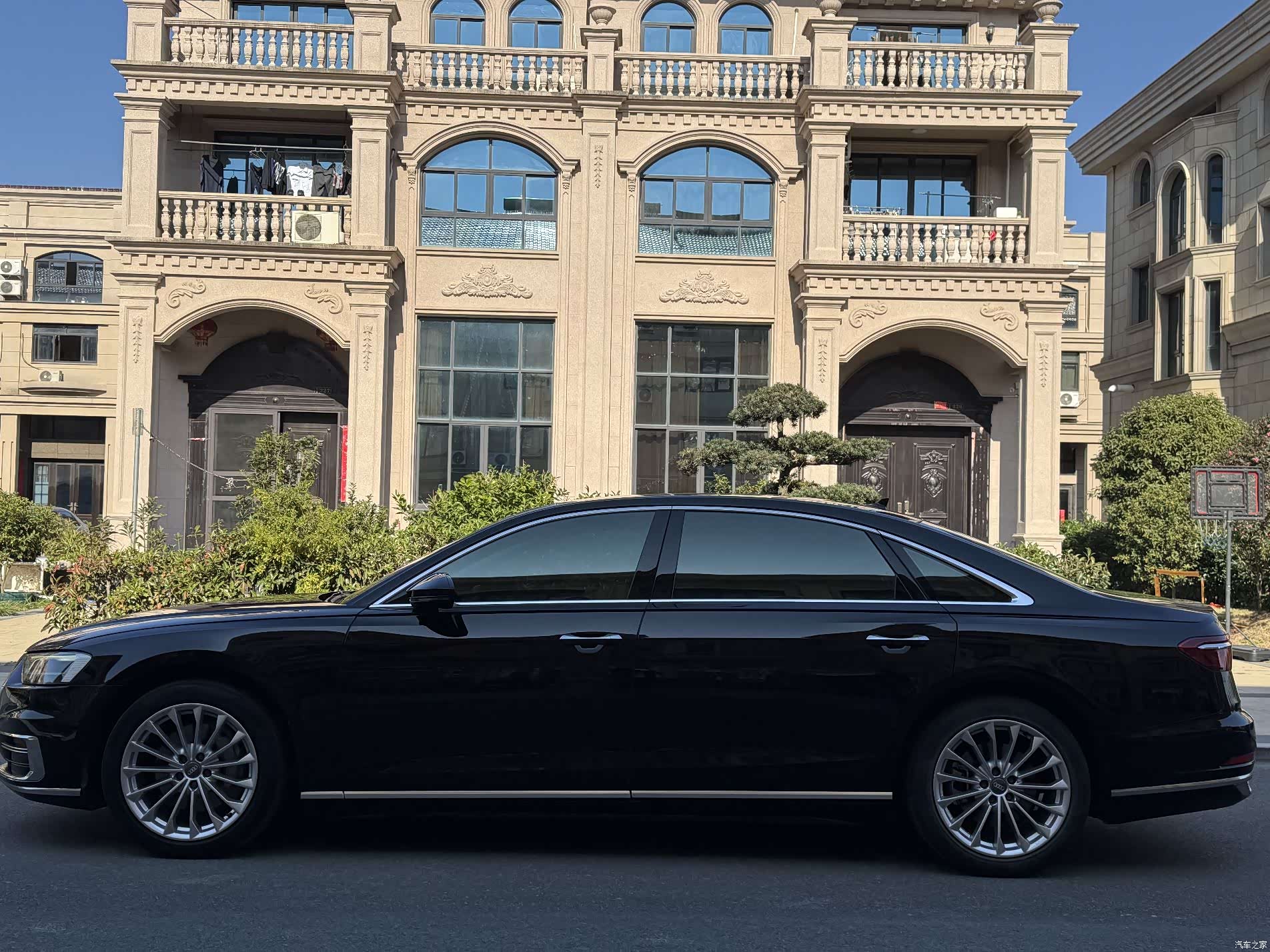 Audi A8L, 2019 4