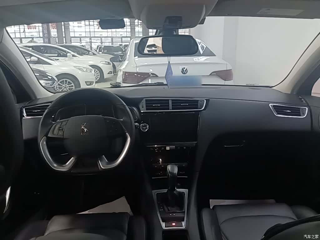 DS 5LS, 2018 10