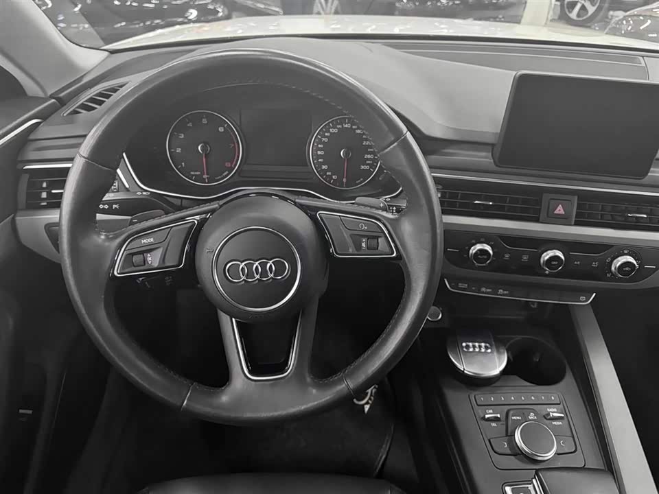 Audi A4L