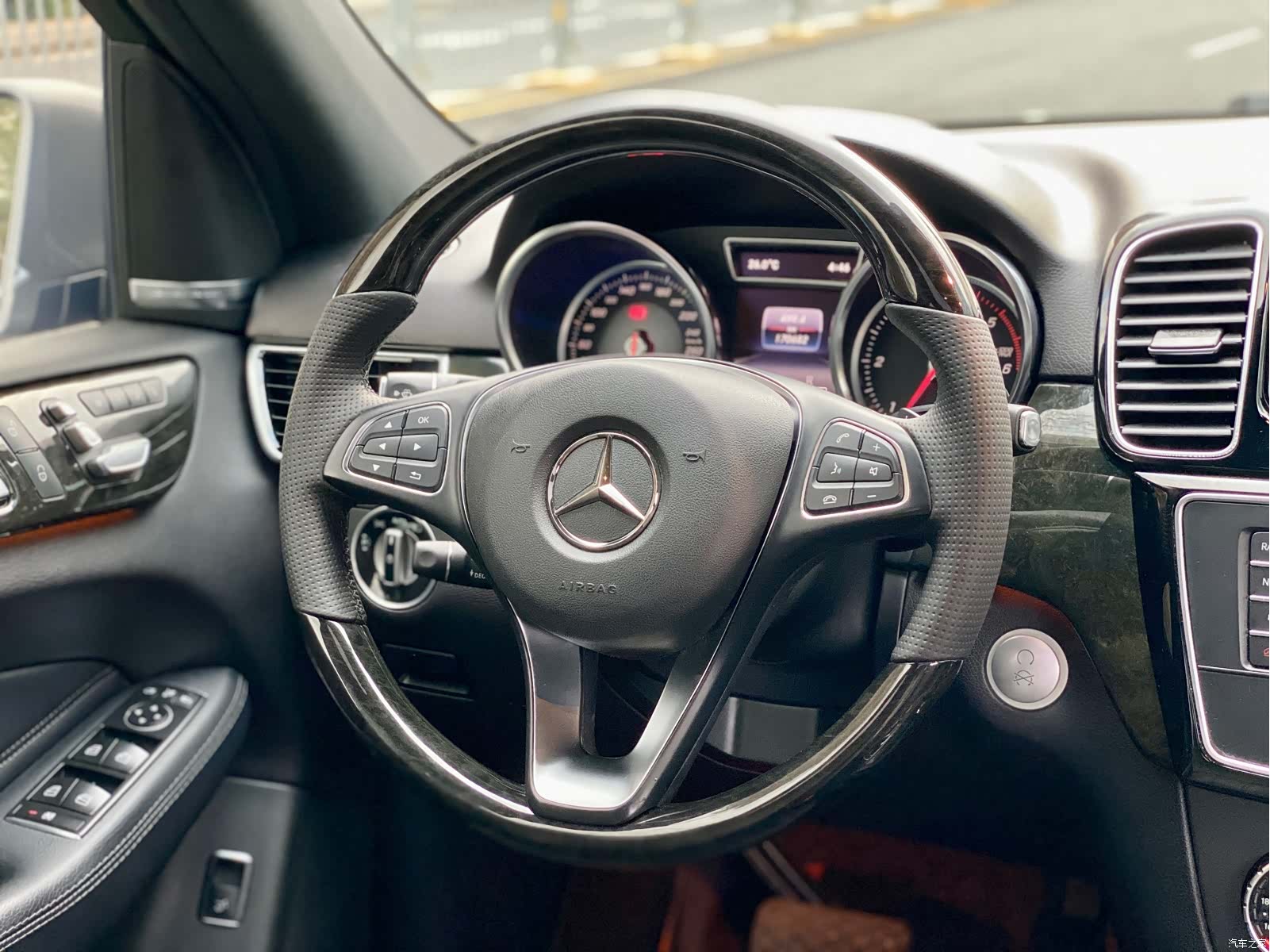 Mercedes-Benz GLE, 2017 15