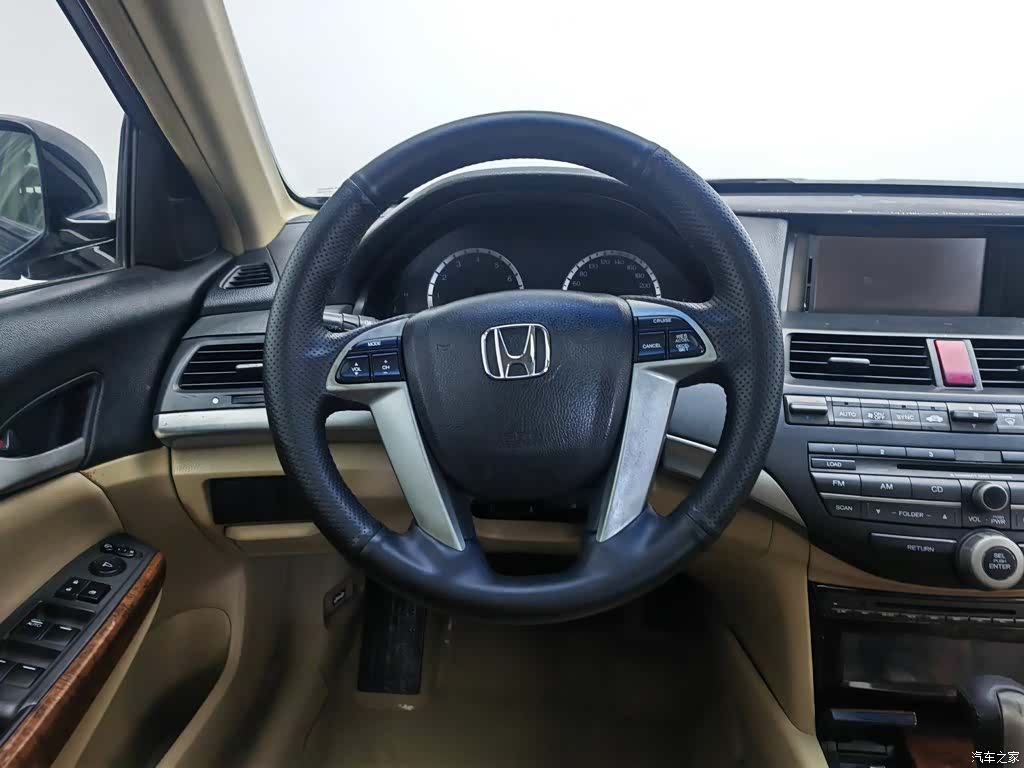 Honda Accord, 2011 11