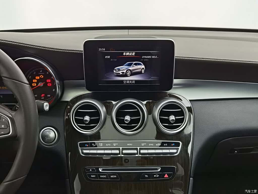 Mercedes-Benz GLC, 2018 12