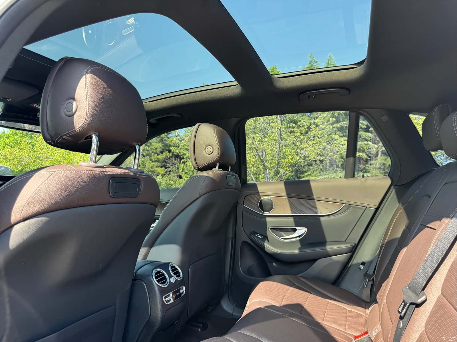 Mercedes-Benz GLC, 2016 13
