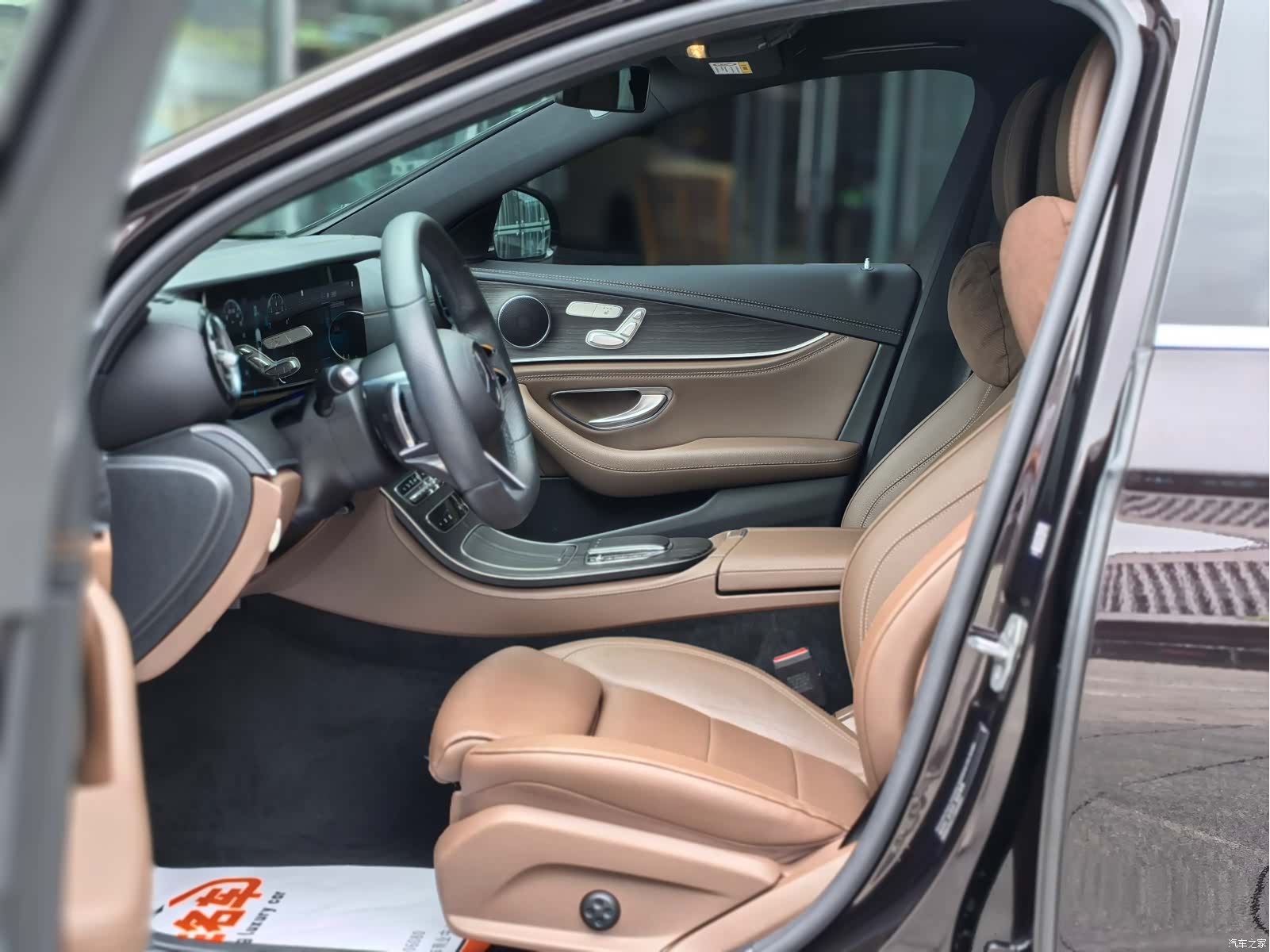 Mercedes-Benz E-Class, 2022 4