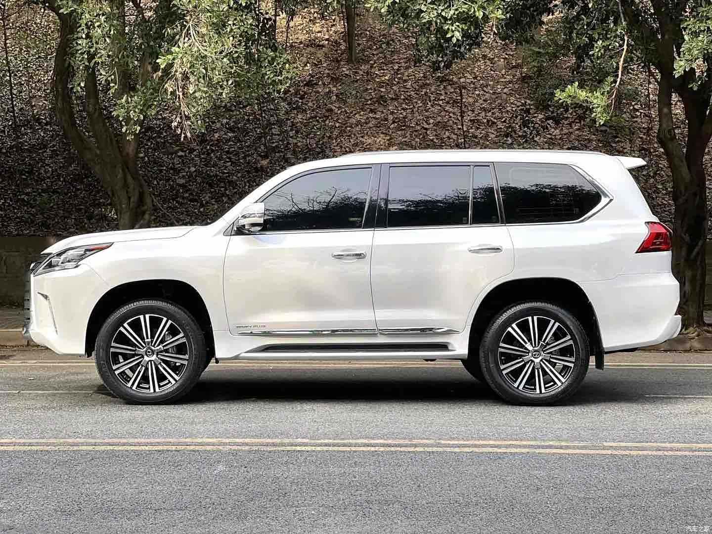 Lexus LX, 2018 все фото