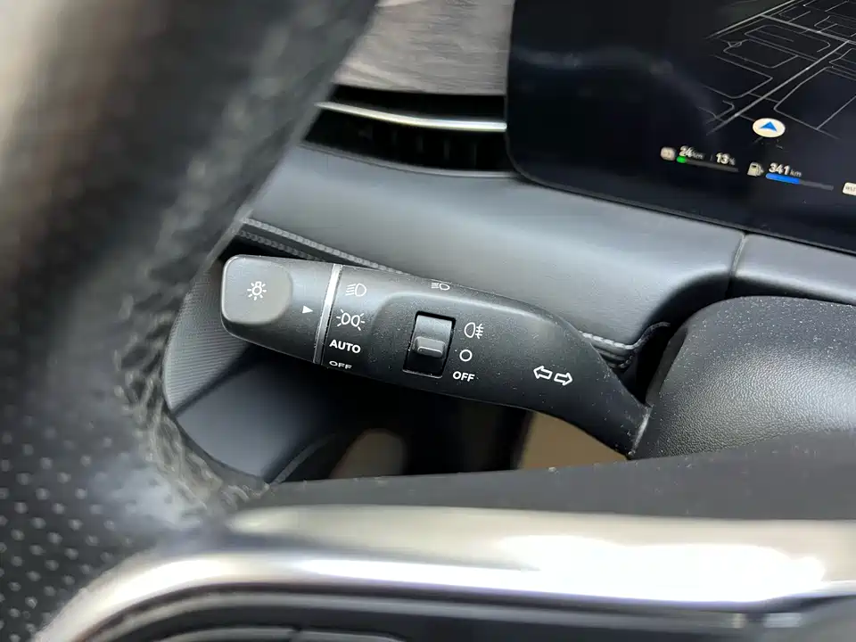 AITO Ask the world M5