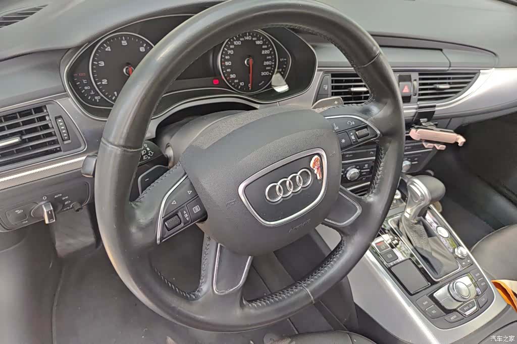 Audi A6L, 2015 15