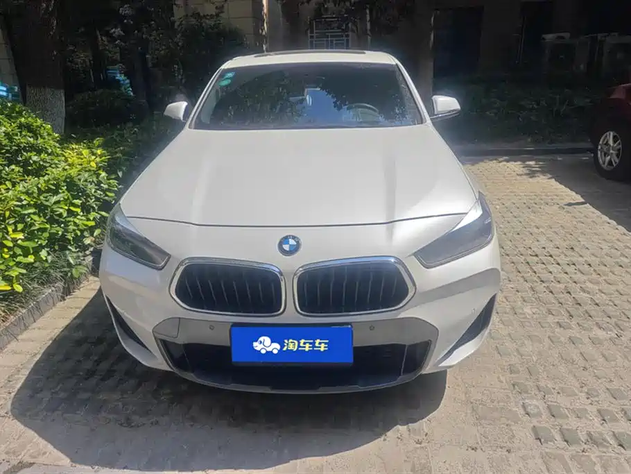 BMW X2
