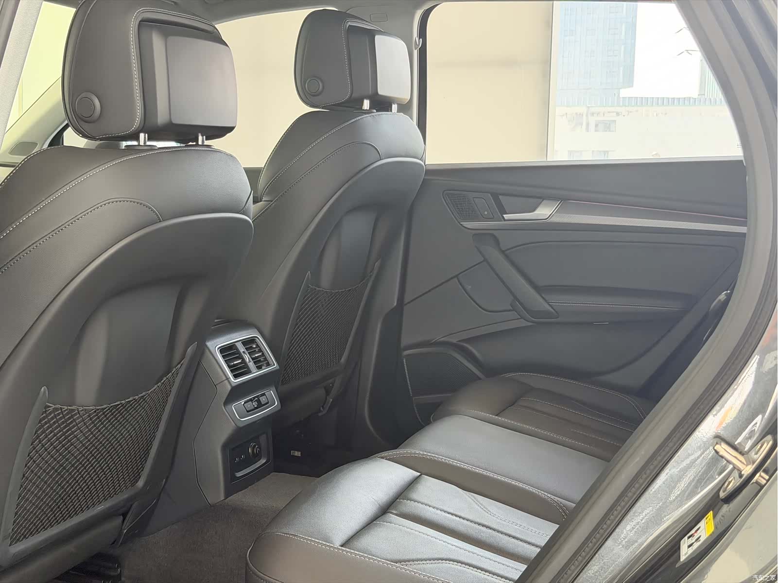 Audi Q5L, 2022 9