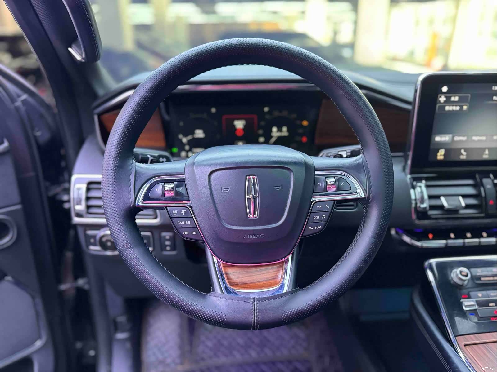 Lincoln Navigator, 2018 7