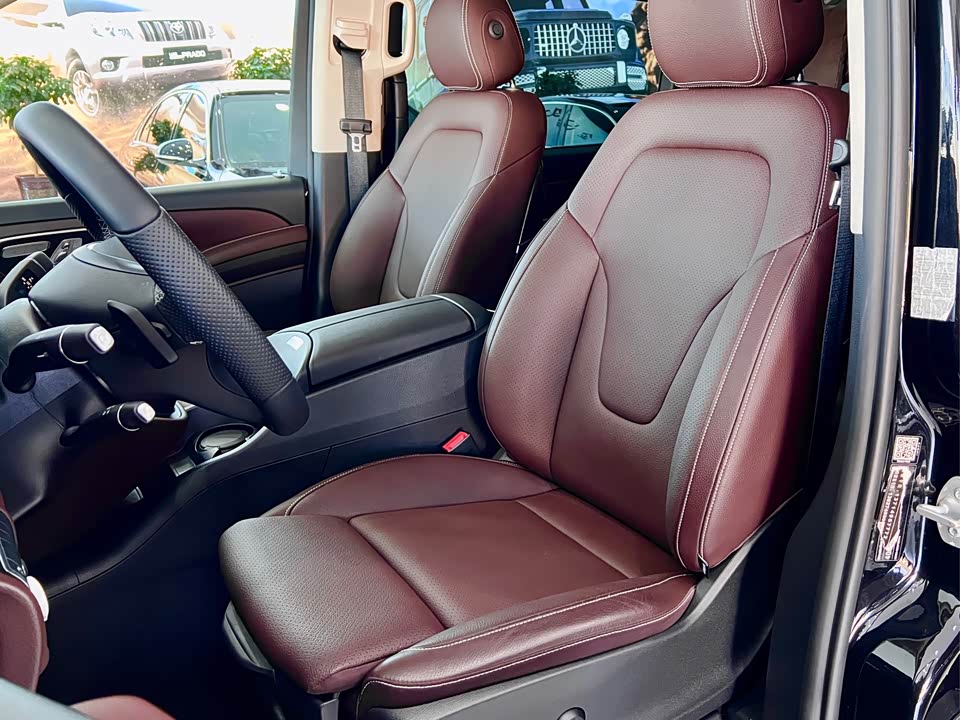 Mercedes-Benz V-class