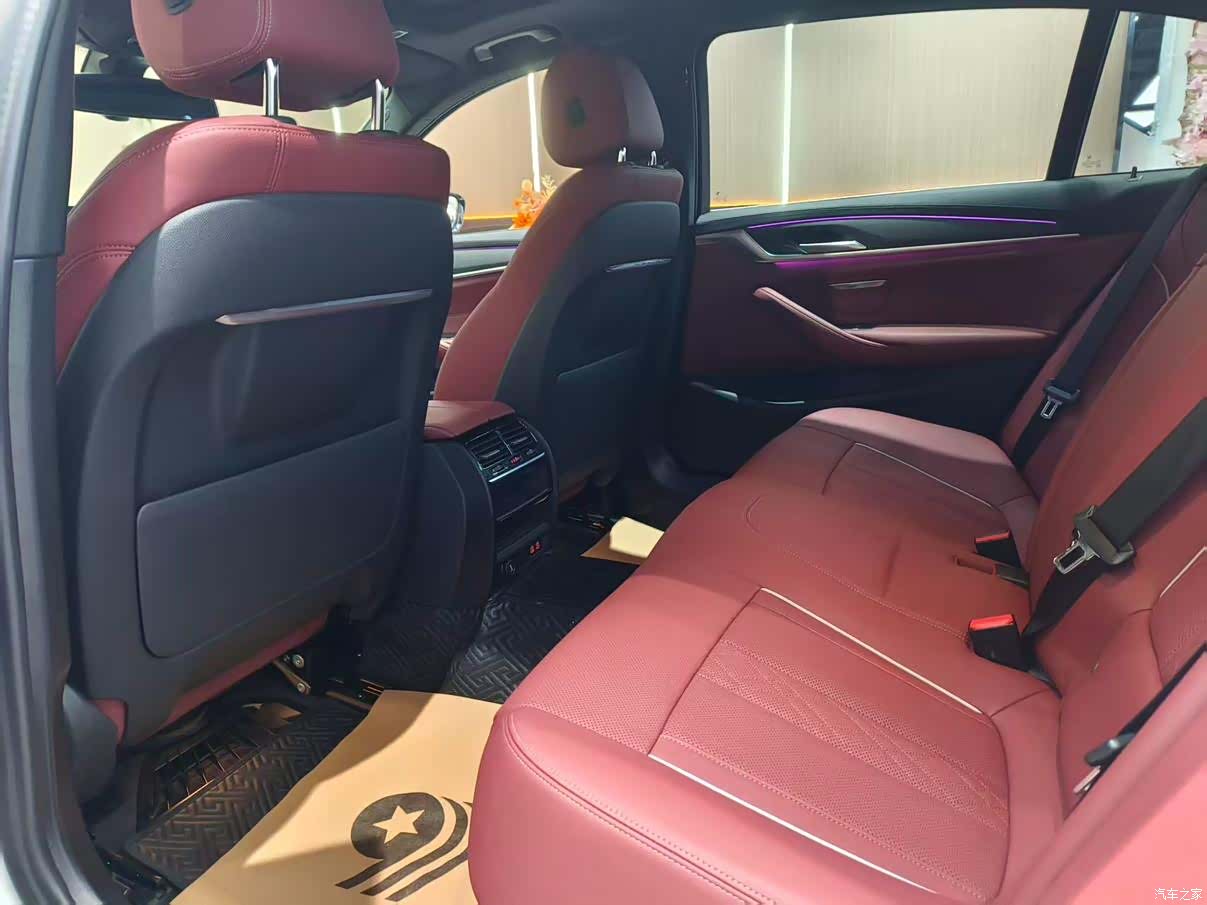 BMW 5 Series, 2022 8