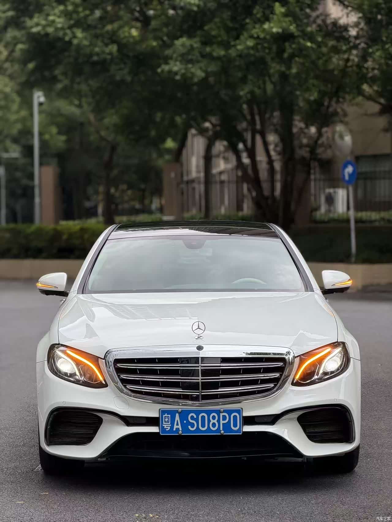 Mercedes-Benz E-Class, 2020 1