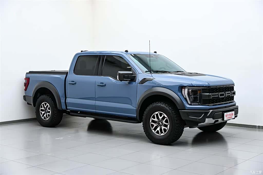 Ford F-150, 2025 4