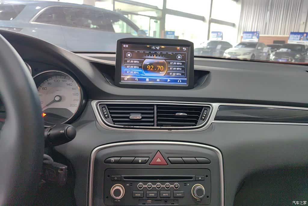 Peugeot 308, 2014 13