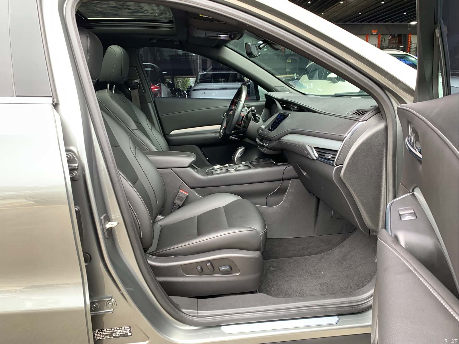Cadillac XT4, 2019 10