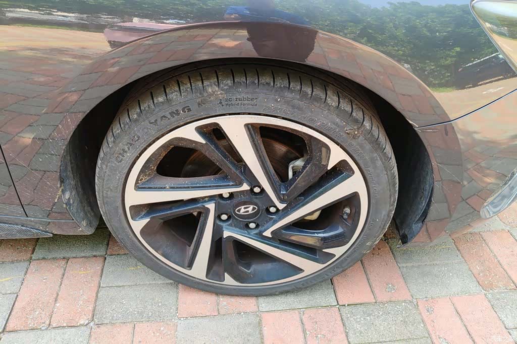 Hyundai Lafesta, 2020 6