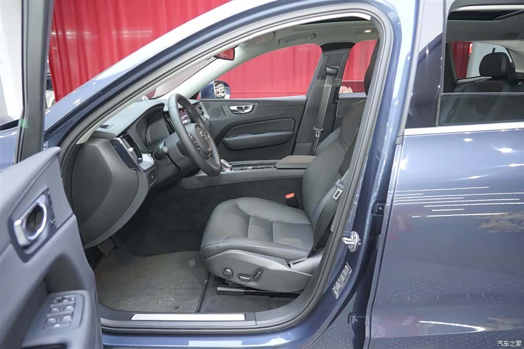 Volvo XC60, 2024 11