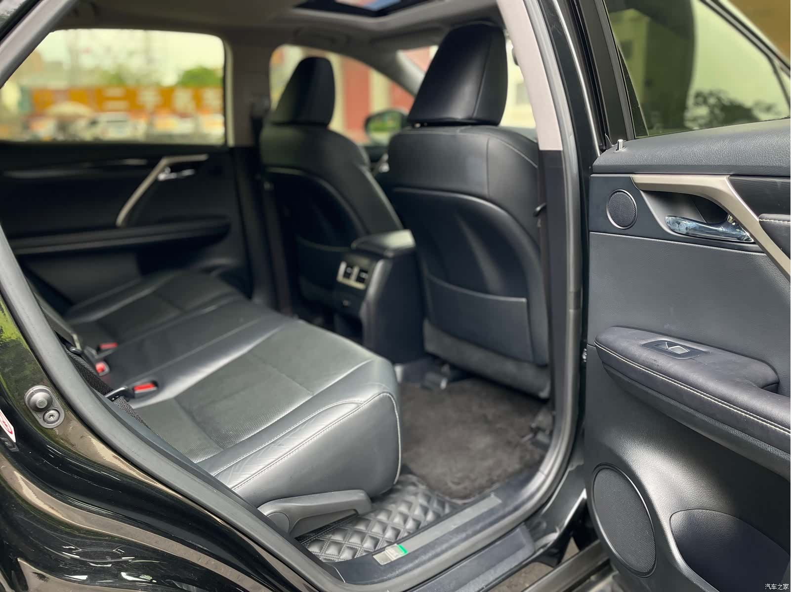 Lexus RX, 2019 30