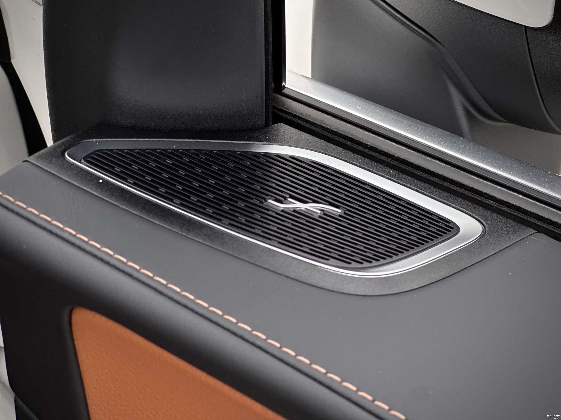 Mercedes-Benz GLC, 2026 7