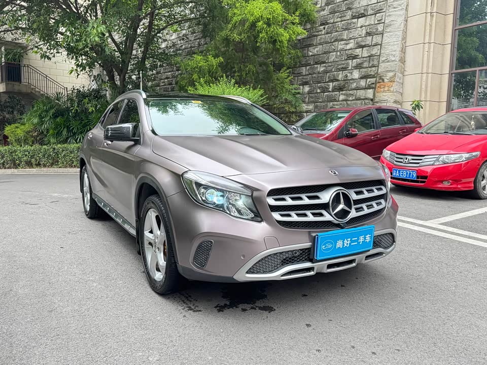 Mercedes-Benz GLA