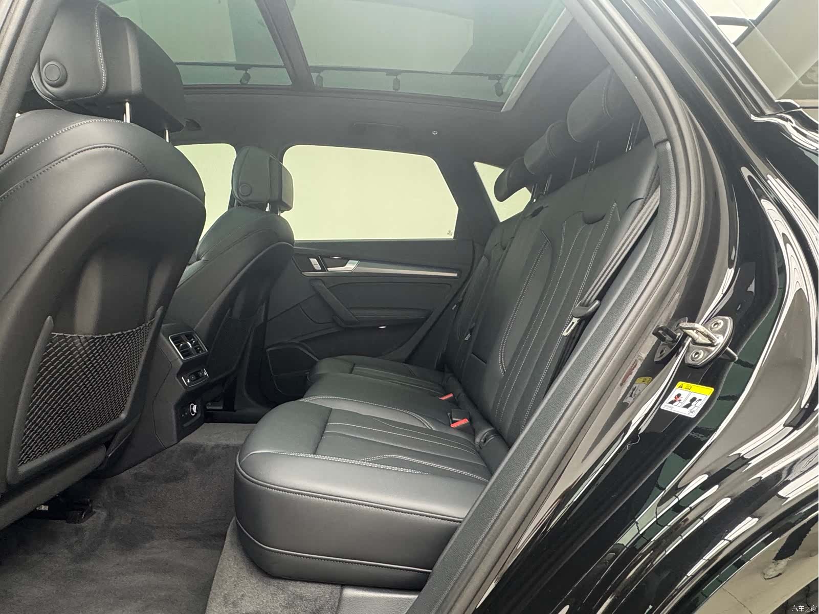 Audi Q5L, 2025 16