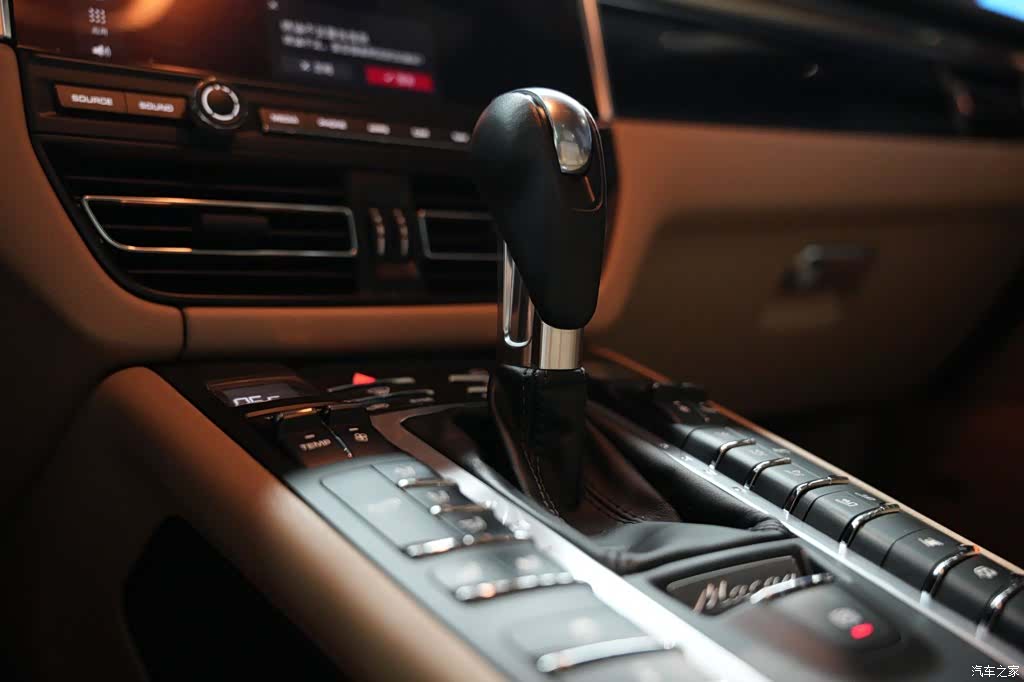 Porsche Macan, 2020 9