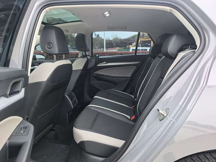Volkswagen Golf 2021, фото 6