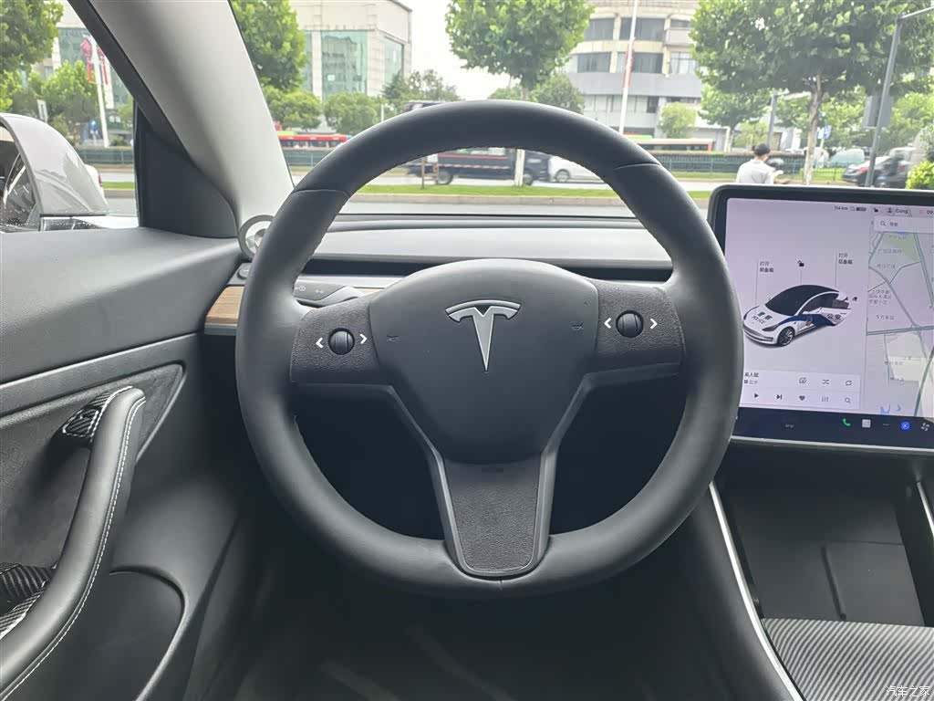 Tesla Model 3, 2020 12