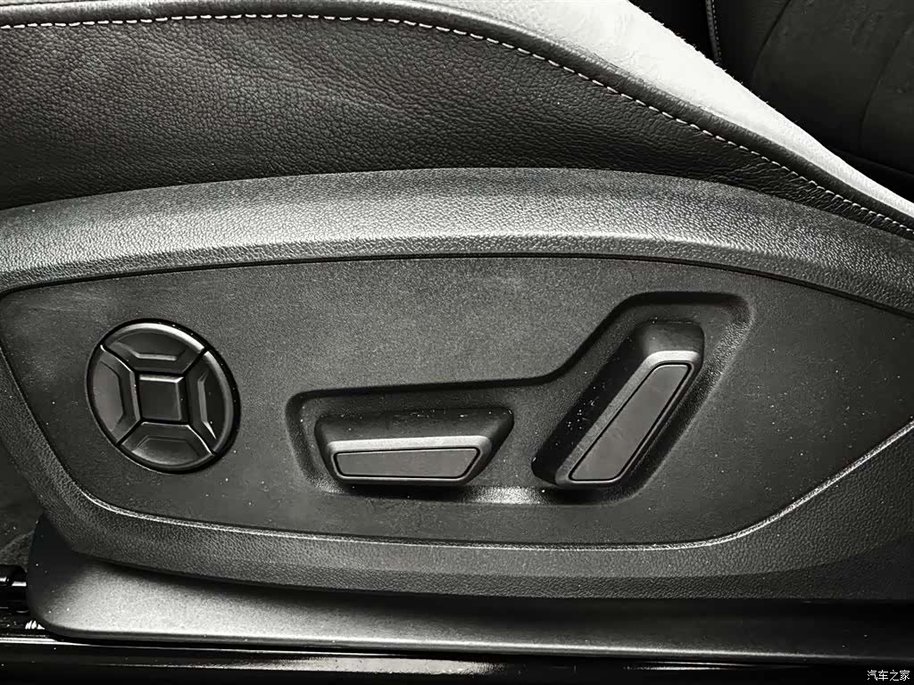Audi Q3, 2022 13