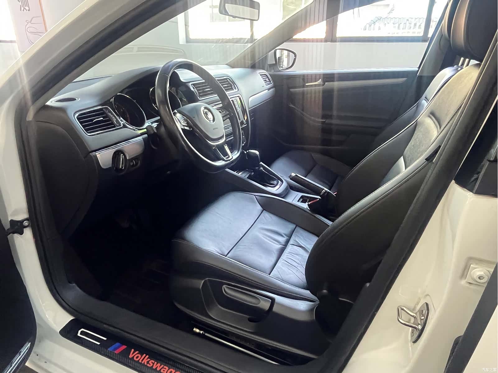 Volkswagen Sagitar, 2018 6