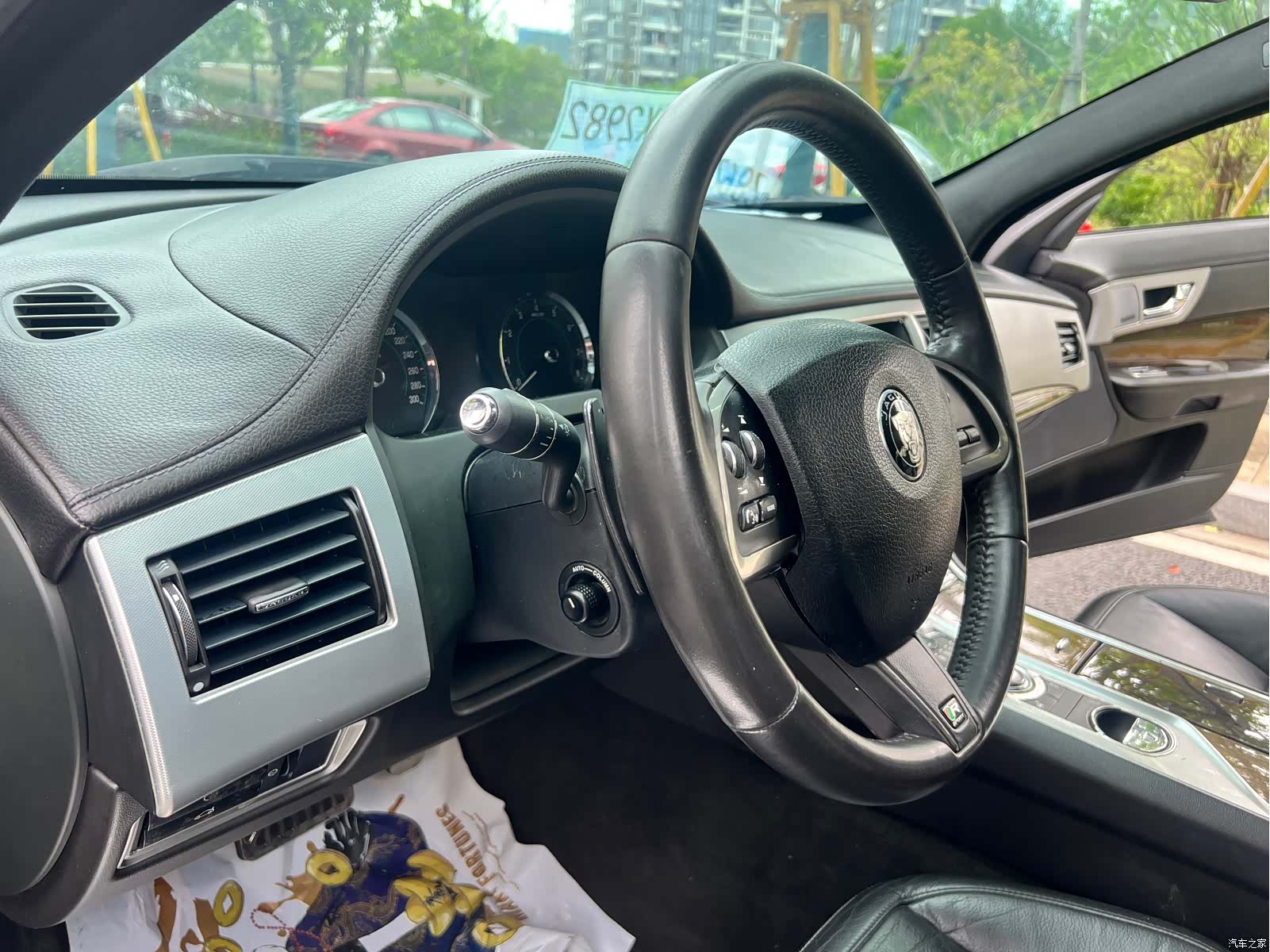 Jaguar XF, 2015 20