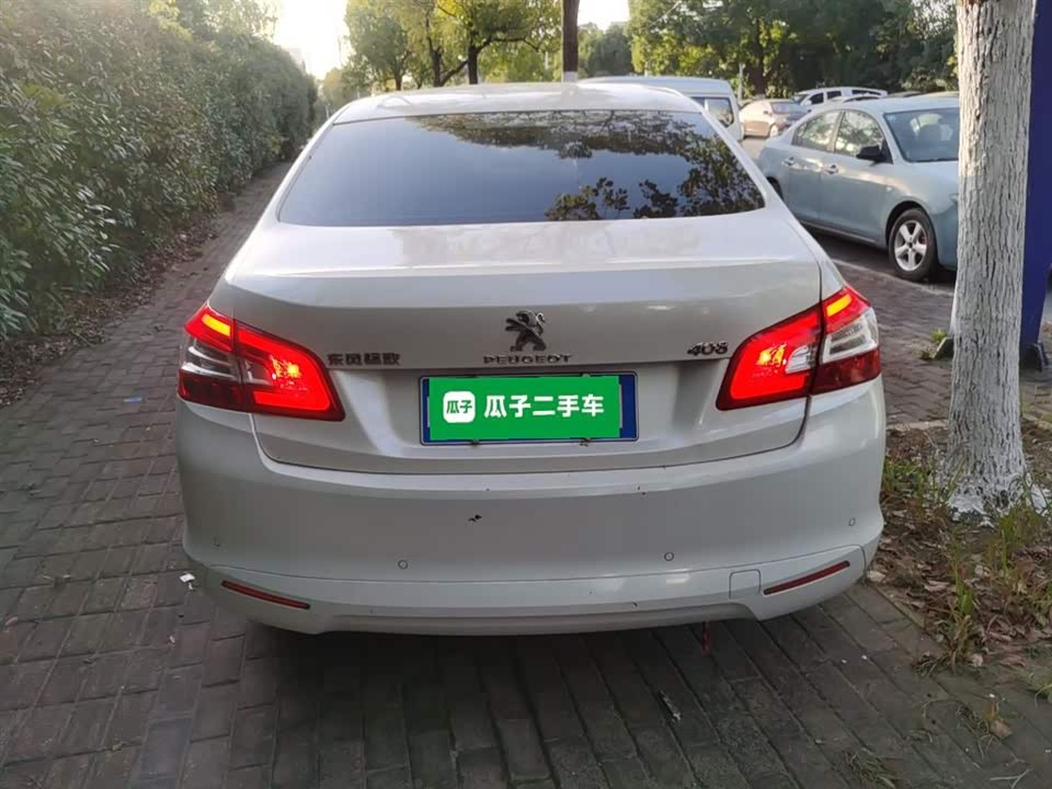 Peugeot 408