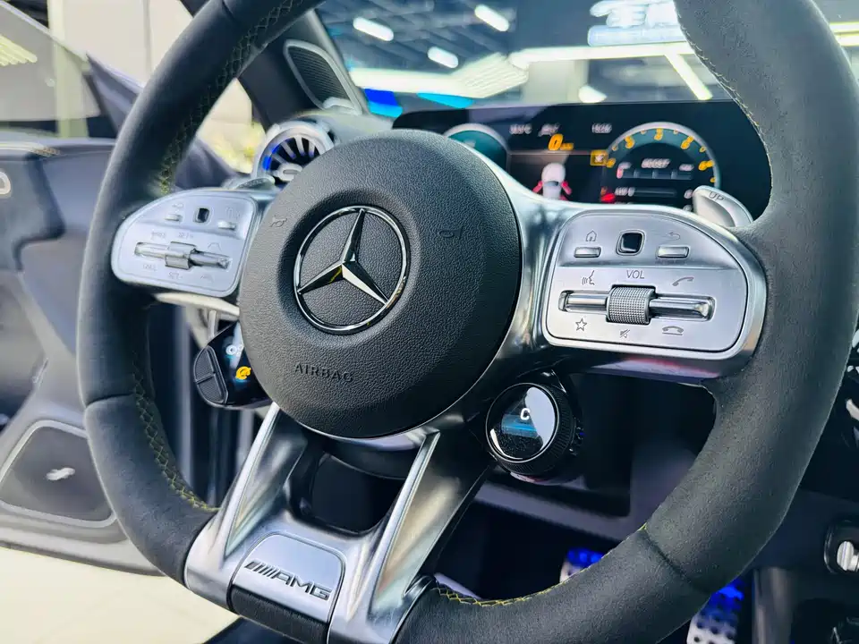 Mercedes-Benz CLA AMG