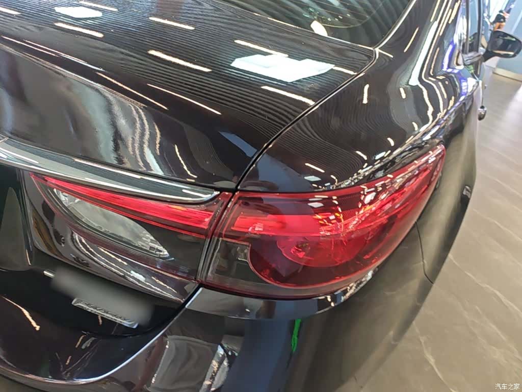 Mazda Atenza, 2018 8