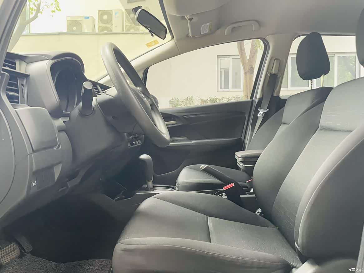 Honda Fit, 2016 8