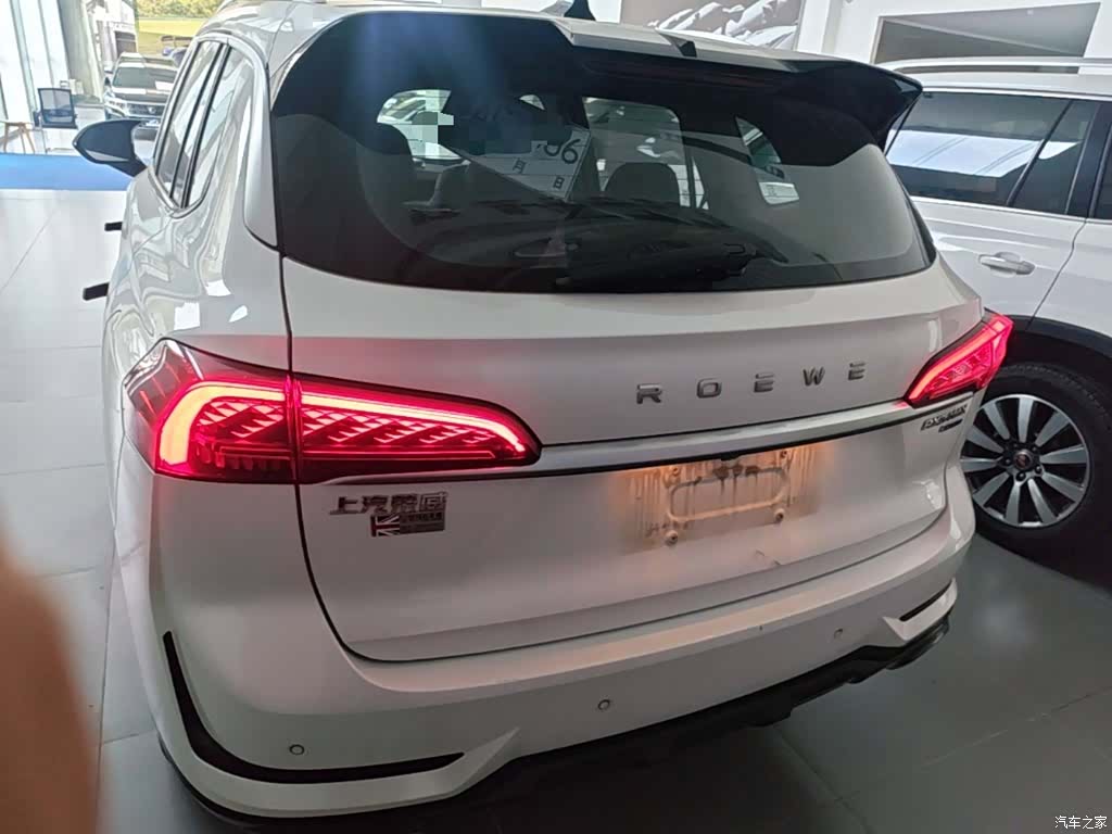 Roewe RX5, 2022 6