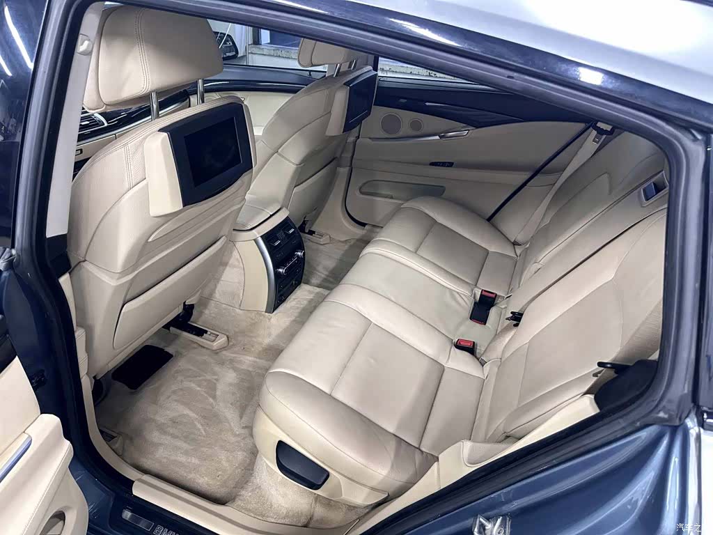 BMW 5 Series, 2011 20