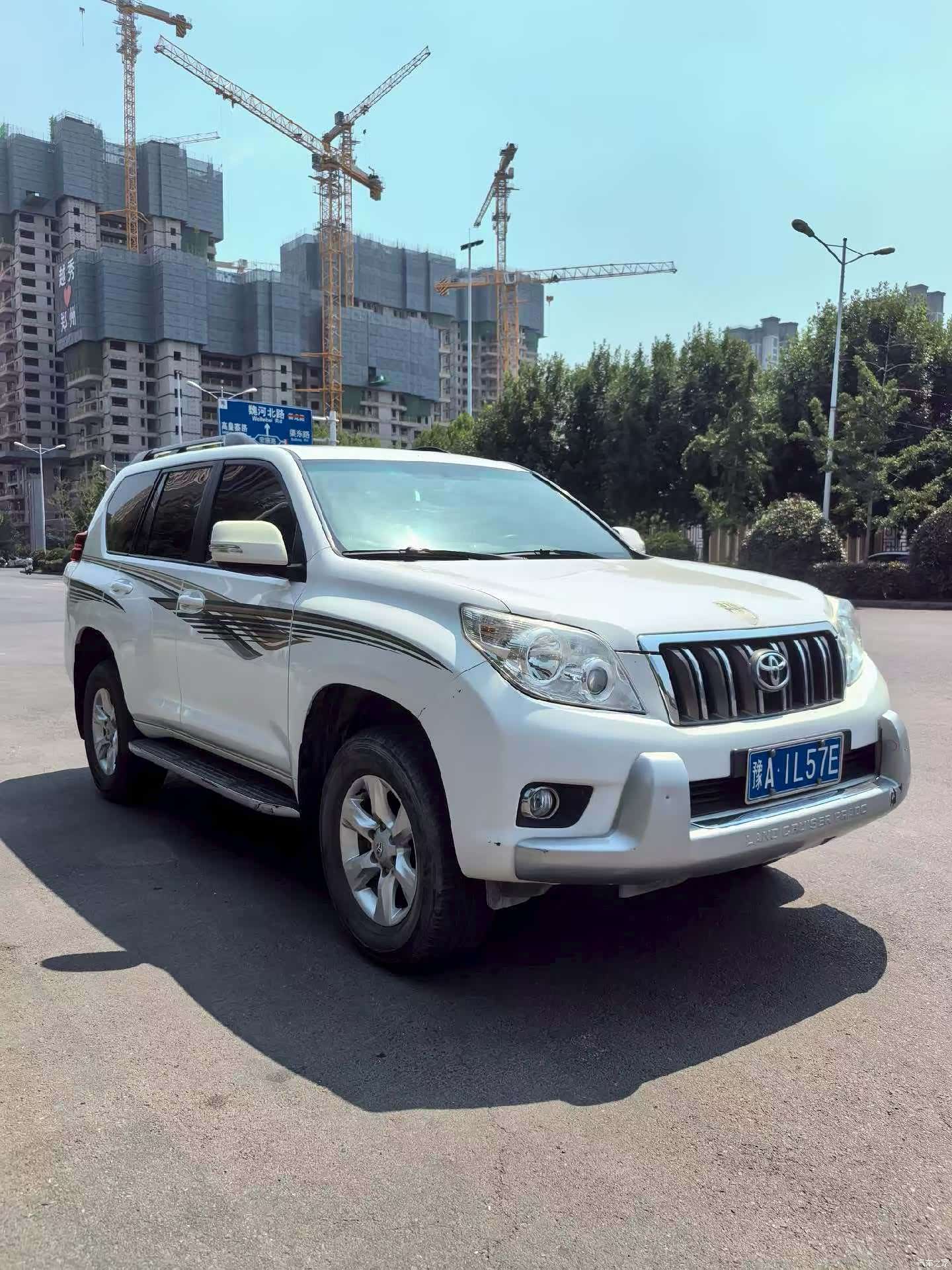 Toyota Prado, 2013 1